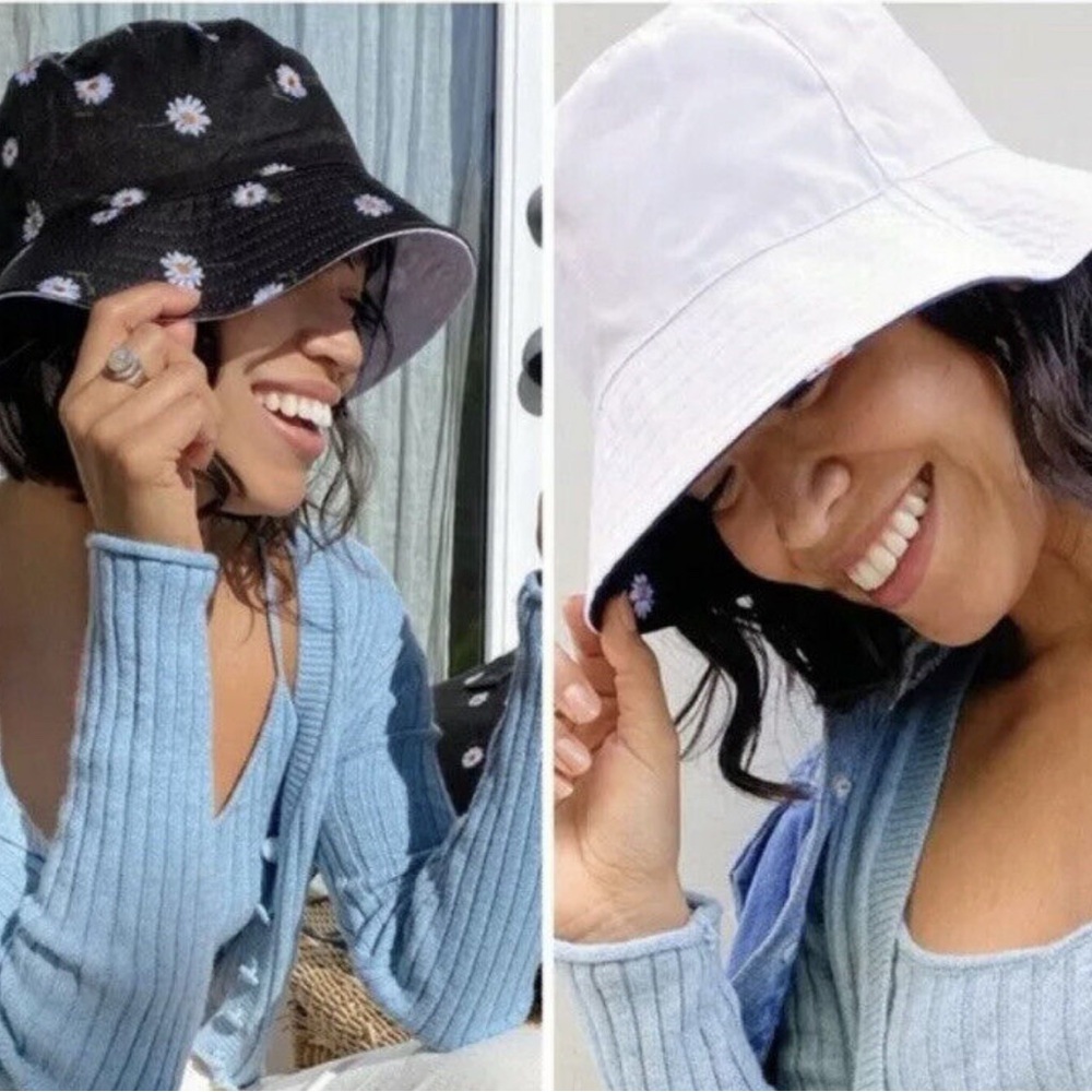 Alice + Olivia Daisy Bucket Hat